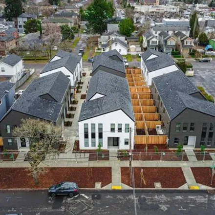 Buy this 44 bed house on Arby's in 3171 North Lombard Street, Portland