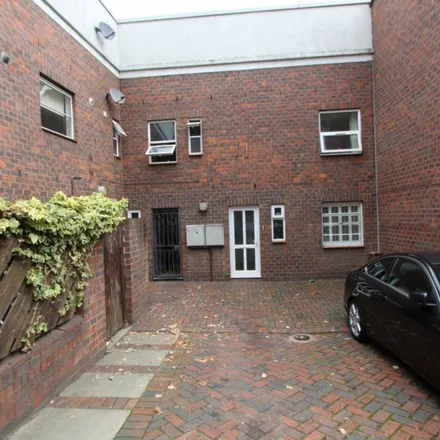 Image 2 - Gatehouse School, Sewardstone Road, London, E2 9JG, United Kingdom - Apartment for rent