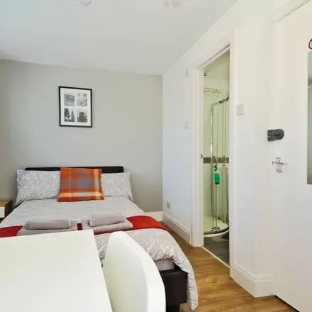 Rent this 1 bed house on London in SE18 5SY, United Kingdom