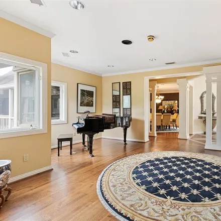 Image 3 - 3860 West Bay Circle, Rawlins, Dallas, TX 75214, USA - House for sale