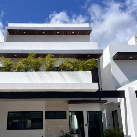 Buy this 4 bed house on Calle las Bugambilias in Cancún, ROO