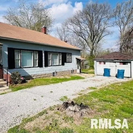 Buy this 2 bed house on 1857 Lambert Avenue in Mount Vernon, IL 62864