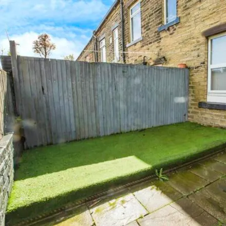 Image 7 - Boothtown Road, Halifax, HX3 6TU, United Kingdom - House for sale