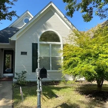 Rent this 2 bed house on 1479 Port Street in Memphis, TN 38113