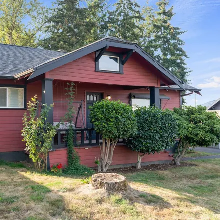 Buy this 3 bed house on 4805 Northeast 105th Avenue in Portland, OR 97220