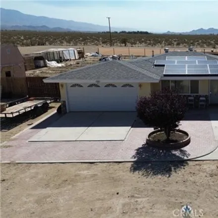 Buy this 3 bed house on 11022 Medanos Avenue in Lucerne Valley, San Bernardino County