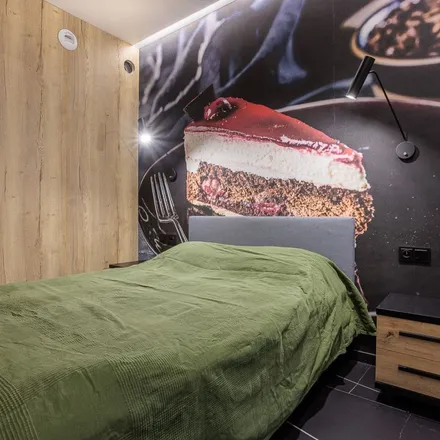 Rent this 2 bed apartment on Drewnowska 45A in 91-002 Łódź, Poland