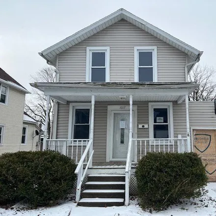 Buy this 3 bed house on 1037 Dorr Street in Fremont, OH 43420
