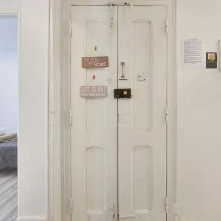 Rent this 7 bed apartment on Rua Carvalho Araújo 75 in 1900-140 Lisbon, Portugal