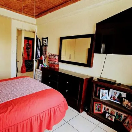 Buy this 3 bed house on Calle Toscana 112 in Privanza Los Naranjos, 37210 León