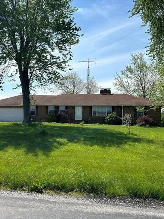 Buy this 3 bed house on Red Stripe Road in Marion County, IL 62882