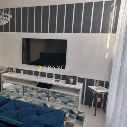 Buy this 3 bed house on Avenida Voluntário Benedito Sérgio in Barranco, Taubaté - SP