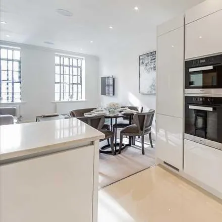 Image 3 - Palace Wharf, 6-23 Rainville Road, London, W6 9HB, United Kingdom - Apartment for rent