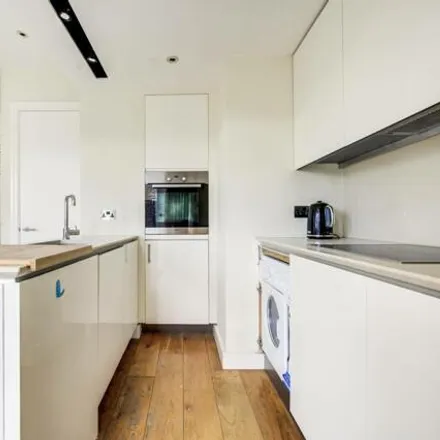 Buy this 2 bed apartment on Collingham Place in Londres, London