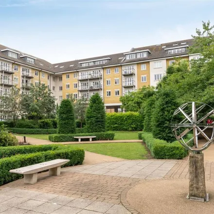 Rent this 1 bed apartment on Park Lodge Avenue in London, UB7 9FS