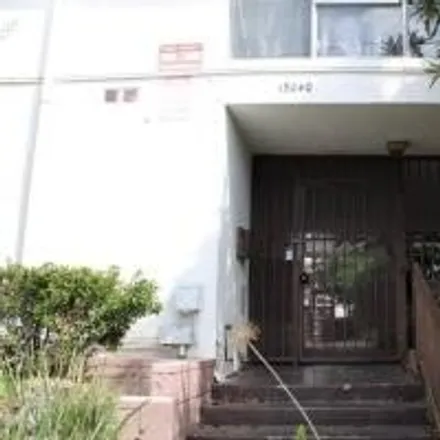 Buy this 1 bed condo on 13913 Sayre Street in Los Angeles, CA 91342