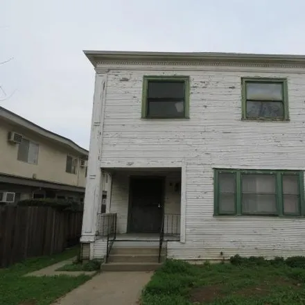 Buy this studio house on Solons Alley in Sacramento, CA 95811