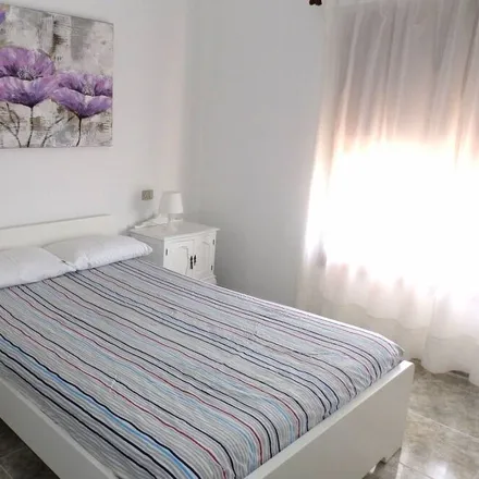 Rent this 4 bed house on 38612 Granadilla de Abona