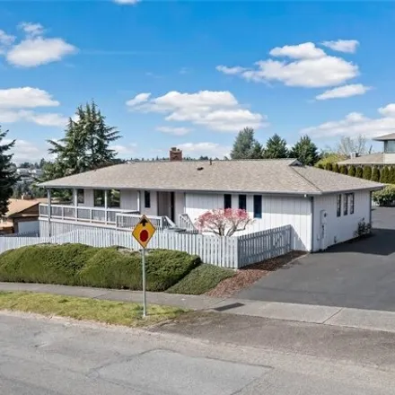Image 5 - 4325 33rd Street Northeast, Tacoma, WA 98422, USA - House for sale