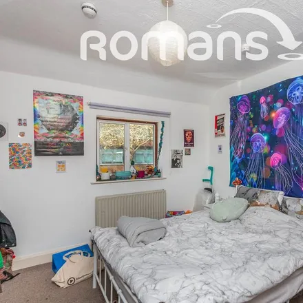 Rent this 1 bed room on 6 Austin Cottages in Farnham, GU9 7BA