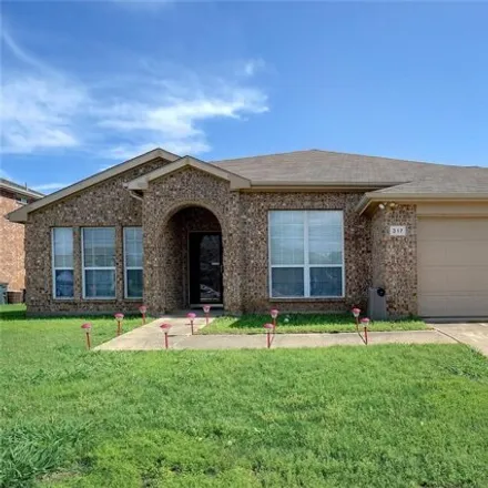 Rent this 4 bed house on Evers Park Trail in Denton, TX 76207