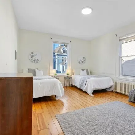 Image 3 - 3R Draper Street, Boston, MA 02122, USA - Apartment for rent