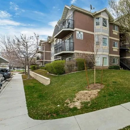 Image 3 - 1433 West Cabernet Drive, Bluffdale, UT 84065, USA - Condo for sale