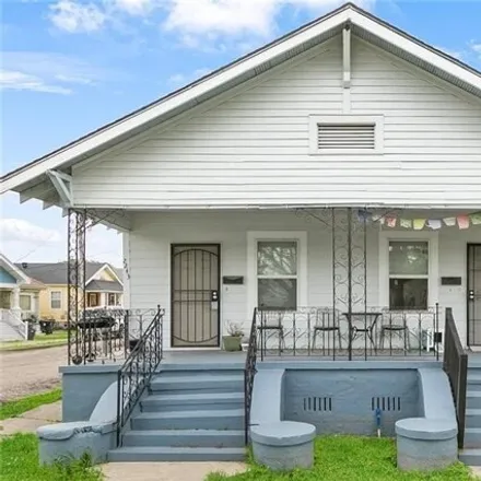 Buy this 6 bed house on 2237 Arts Street in Faubourg Marigny, New Orleans