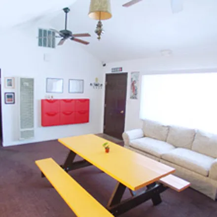 Image 3 - 5077 Olivewood Avenue, Riverside, CA, USA  Riverside California - House for rent