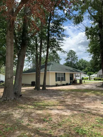 Buy this 2 bed house on 107 Peachtree Street in Baxley, Appling County
