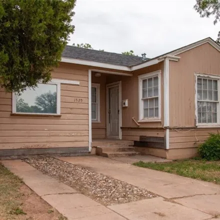 Buy this 3 bed house on 1555 Barrow Street in Abilene, TX 79605