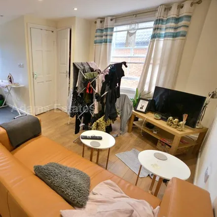 Image 2 - Gullane Court, Muirfield Close, Reading, RG1 4PD, United Kingdom - Apartment for rent