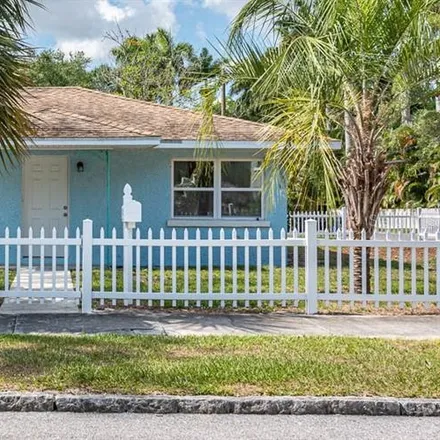 Rent this 3 bed house on 1915 7th Avenue West in Bradenton, FL 34205