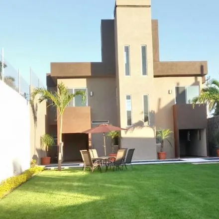 Rent this 6 bed house on Avenida José María Morelos in 62790 Xochitepec, MOR