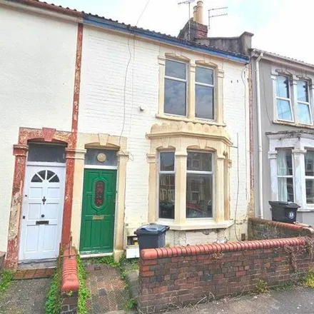 Rent this 2 bed townhouse on 30 Carlton Park in Bristol, BS5 9DB