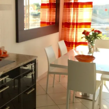 Rent this 2 bed apartment on 34340 Marseillan