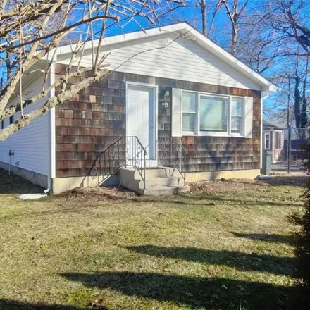 Buy this 3 bed house on 225 Moriches Avenue in Brookhaven, Mastic