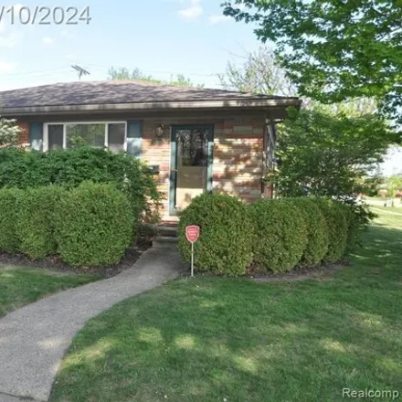 Buy this 3 bed house on 30306 Whittier Avenue in Madison Heights, MI 48071