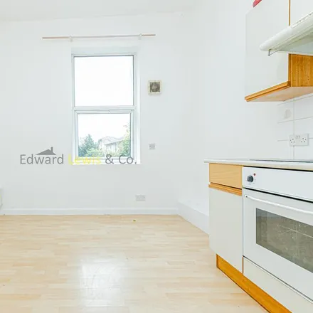 Rent this studio apartment on Uchi in 144 Clarence Road, Lower Clapton