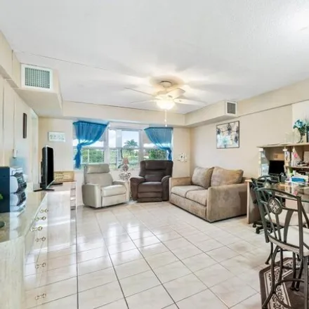 Buy this 1 bed condo on 1482 Southeast 15th Court in Deerfield Beach, FL 33441