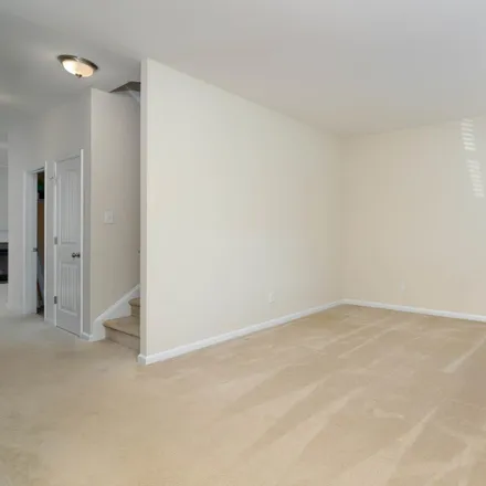 Image 4 - 409 Birchrun Drive, Durham, NC 27712, USA - Loft for sale