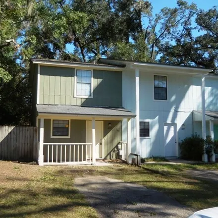 Rent this 2 bed condo on 1895 Nekoma Court in Tallahassee, FL 32304