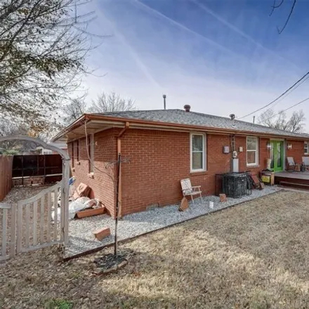 Image 4 - 1641 Northeast 47th Street, Oklahoma City, OK 73111, USA - House for sale