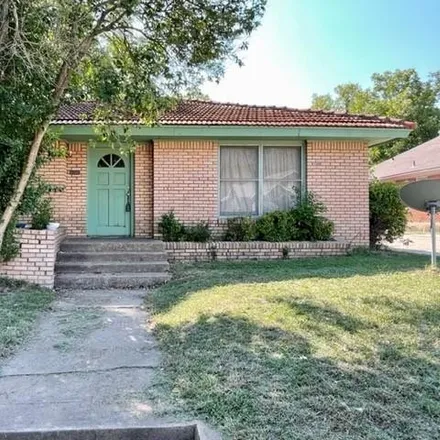 Buy this 3 bed house on 2304 Herring Avenue in Waco, TX 76708