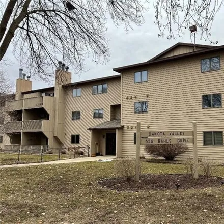 Buy this 2 bed condo on 1166 Bahls Drive in Hastings, MN 55033