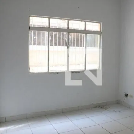 Rent this 2 bed house on Rua China in Taboão, São Bernardo do Campo - SP