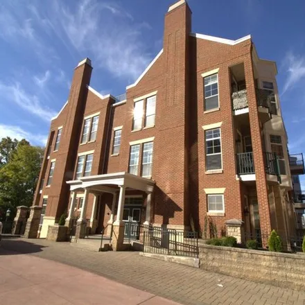 Rent this 1 bed condo on One Stetson Square in Highland Avenue, Cincinnati
