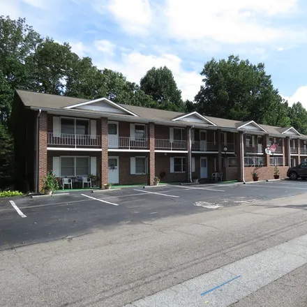 Image 3 - 44 White Oak Street, Franklin, NC 28734, USA - Condo for sale