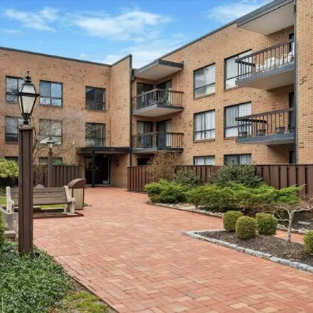 Buy this 2 bed condo on Meadowbrook Drive in Meadowbrook, Abington Township