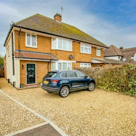 Rent this 3 bed duplex on Lower Stondon Surgery in 109 Station Road, Henlow